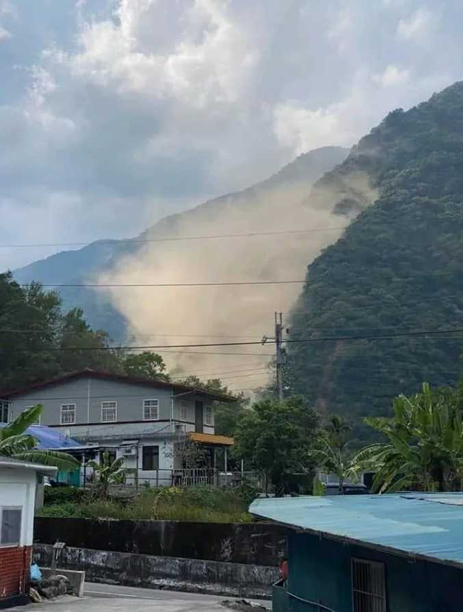 清水部落發生山區坍方。（圖／翻攝自臉書社團爆料公社）