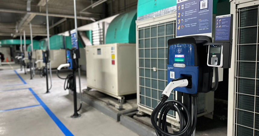EVALUE於林口三井Outlet停車場設置共14座充電樁。（圖／EVALUE提供）