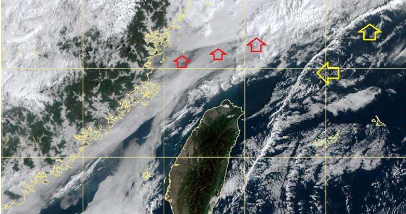 紅箭頭的冷空氣前緣已逼近台灣。（圖／翻攝自鄭明典臉書）