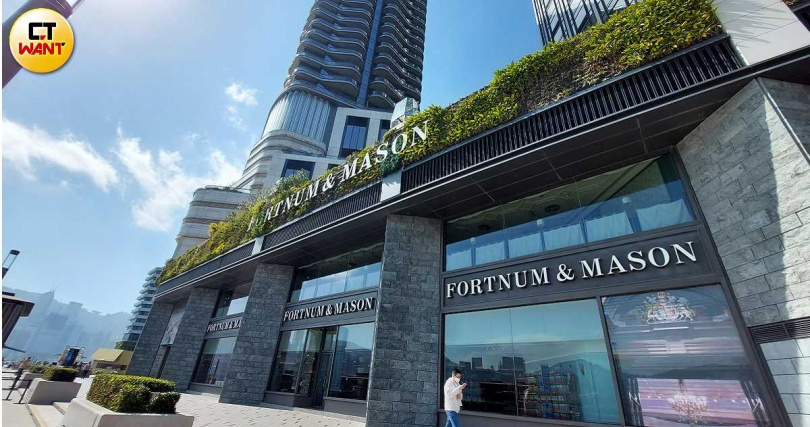 坐落於K11 MUSEA的Fortnum & Mason分店，是品牌首間亞洲旗艦店。（圖／魏妤靜攝）