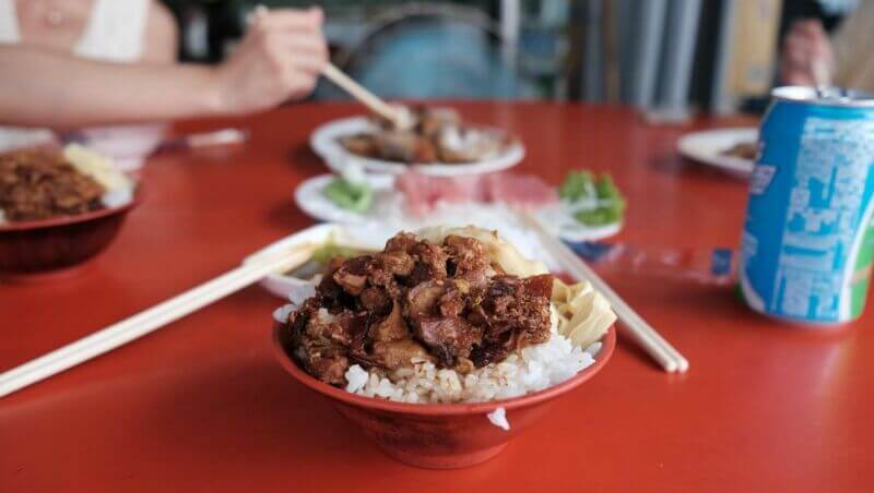 台東成功漁港｜阿桃姐的魚干魯肉飯