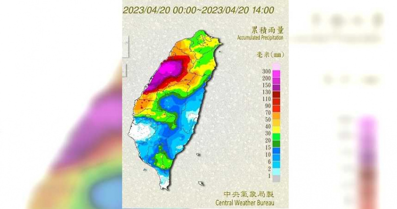 有粉專說，台南沒下雨是不是受神秘力量影響。（圖／翻攝台南式Tainan Style臉書）