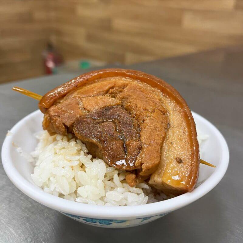 彰化魚市場爌肉飯