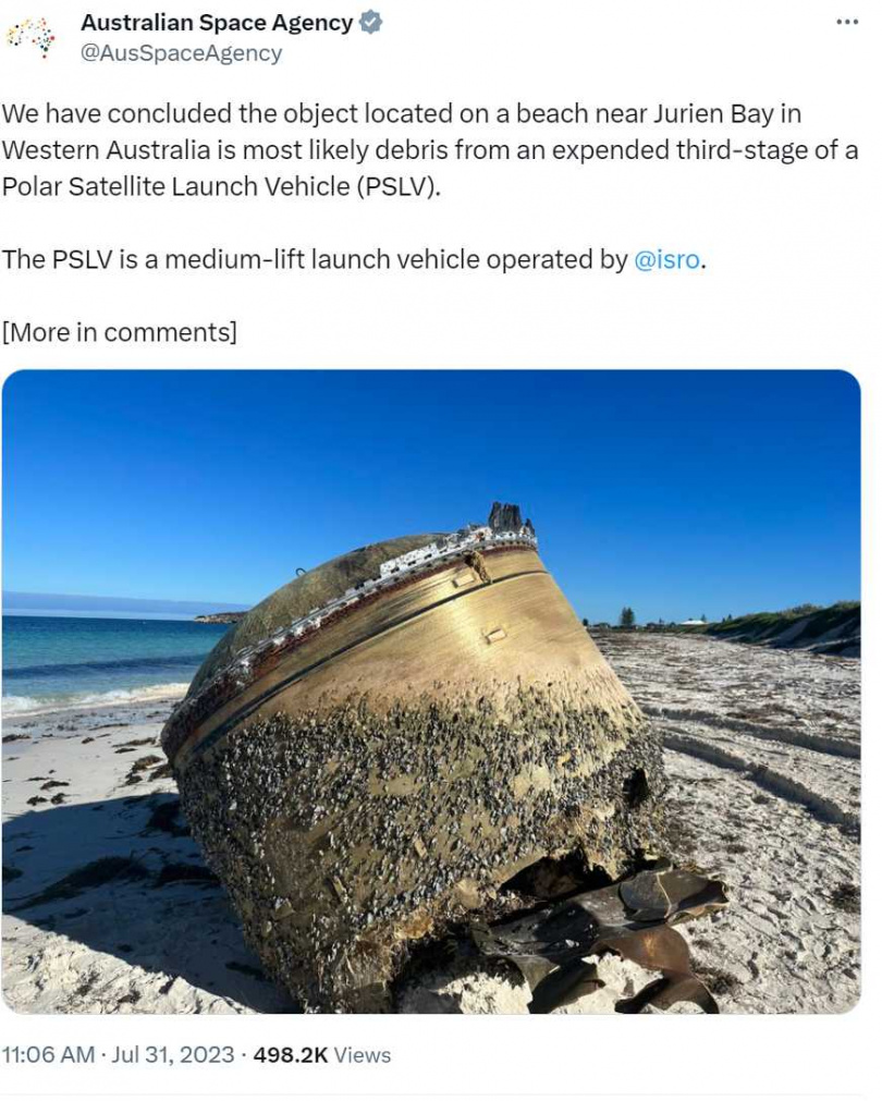 西澳海灘出現不明巨大金屬物體，其實是印度火箭碎片。（圖／翻攝自推特）