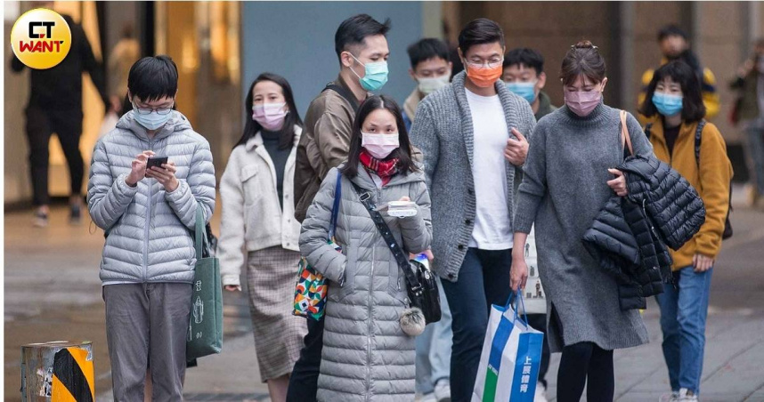 氣象達人彭啟明透露，冷氣團預估最快12月中報到。（示意圖／黃威彬攝）