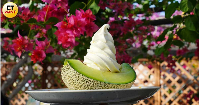 人氣水果甜點第一名「哈密瓜冰淇淋」。（780日圓／小份，圖／魏妤靜攝）